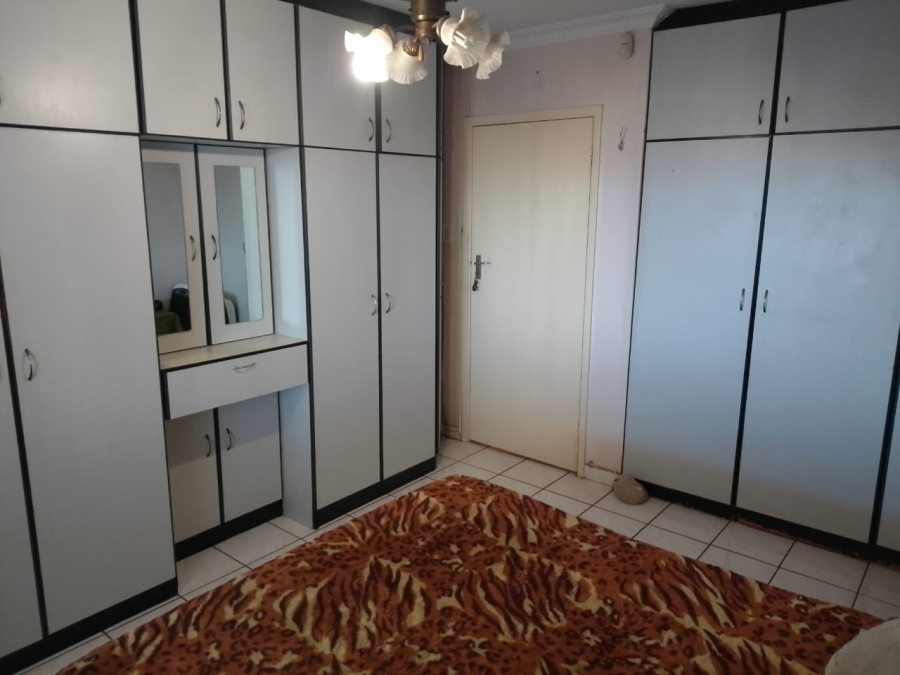 6 Bedroom Property for Sale in Mobeni Heights KwaZulu-Natal