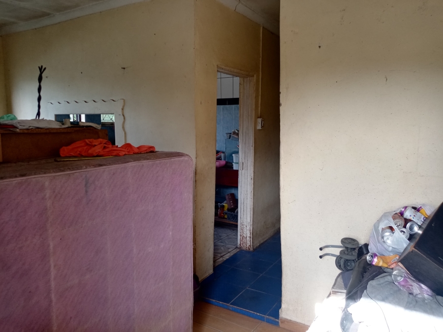 6 Bedroom Property for Sale in Hillary KwaZulu-Natal