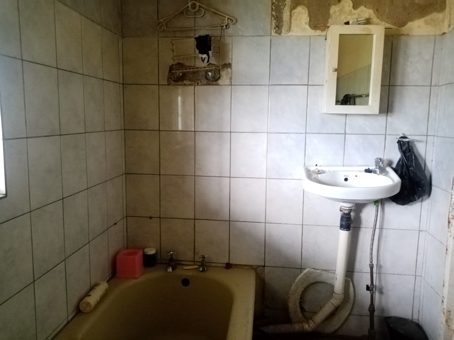 6 Bedroom Property for Sale in Hillary KwaZulu-Natal