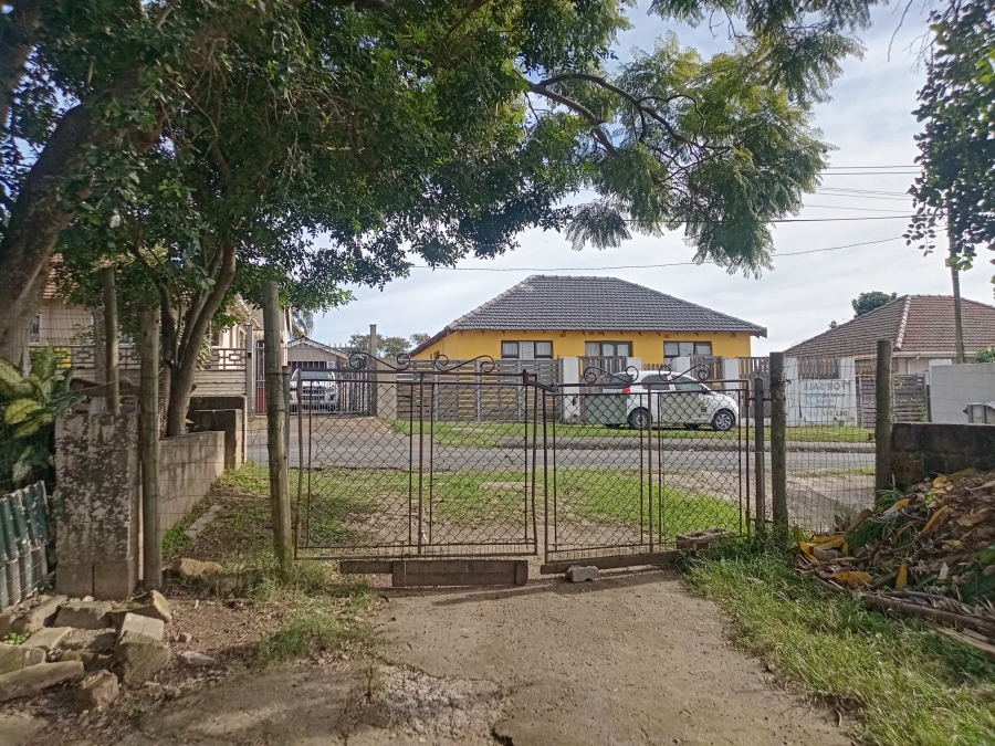 6 Bedroom Property for Sale in Hillary KwaZulu-Natal