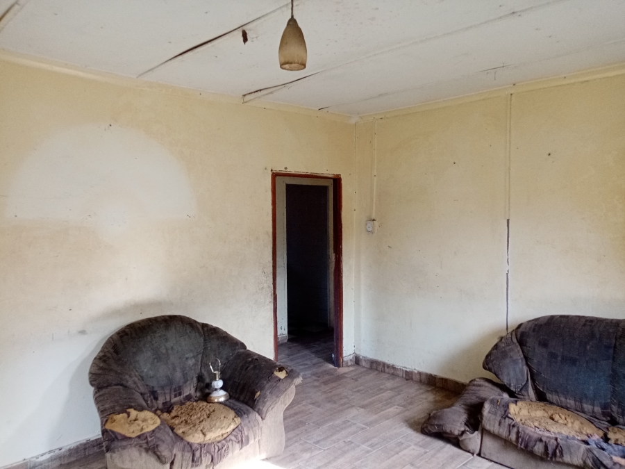 6 Bedroom Property for Sale in Hillary KwaZulu-Natal