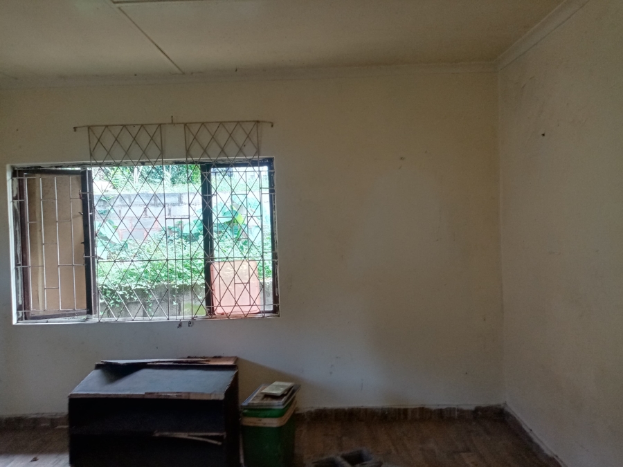 6 Bedroom Property for Sale in Hillary KwaZulu-Natal