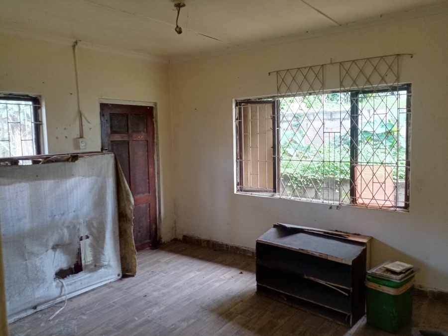 6 Bedroom Property for Sale in Hillary KwaZulu-Natal