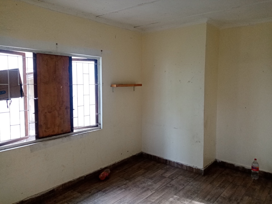 6 Bedroom Property for Sale in Hillary KwaZulu-Natal