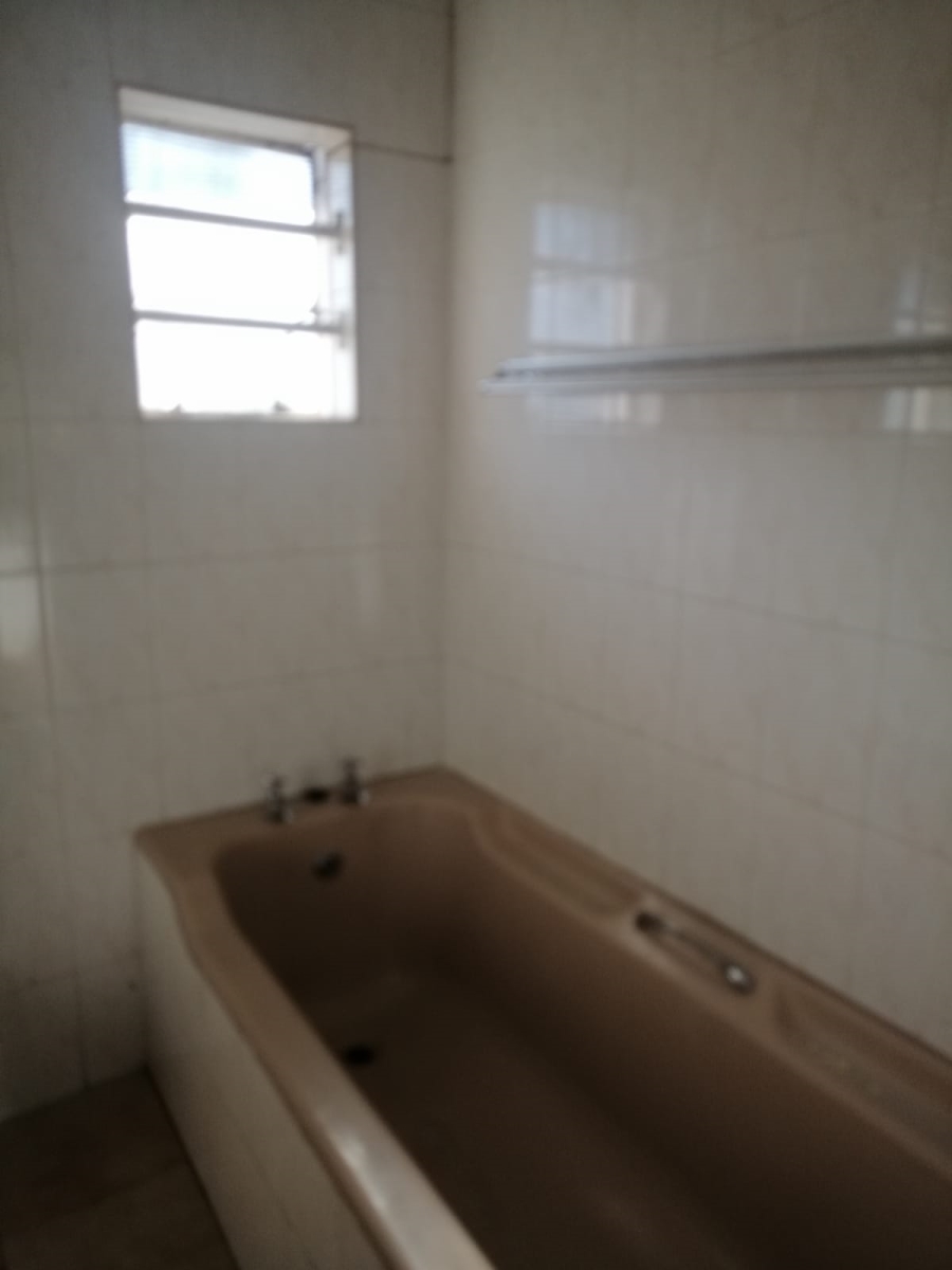 2 Bedroom Property for Sale in Umbilo KwaZulu-Natal