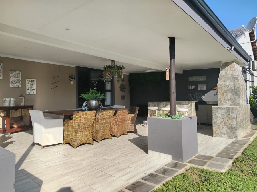 3 Bedroom Property for Sale in Meer En See KwaZulu-Natal