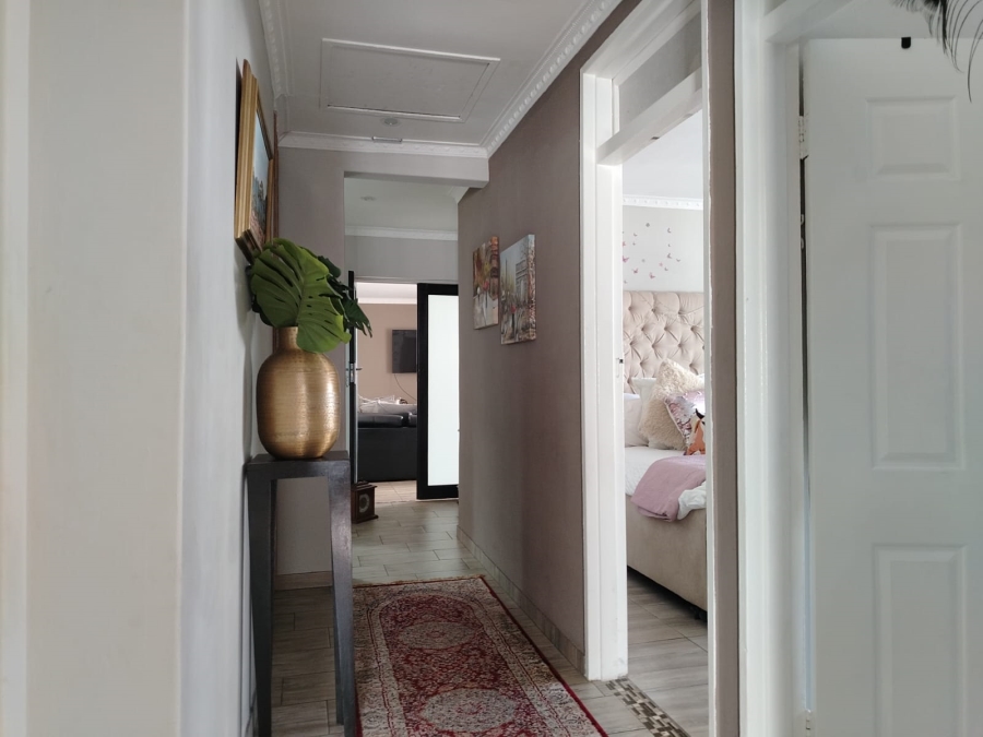 3 Bedroom Property for Sale in Meer En See KwaZulu-Natal