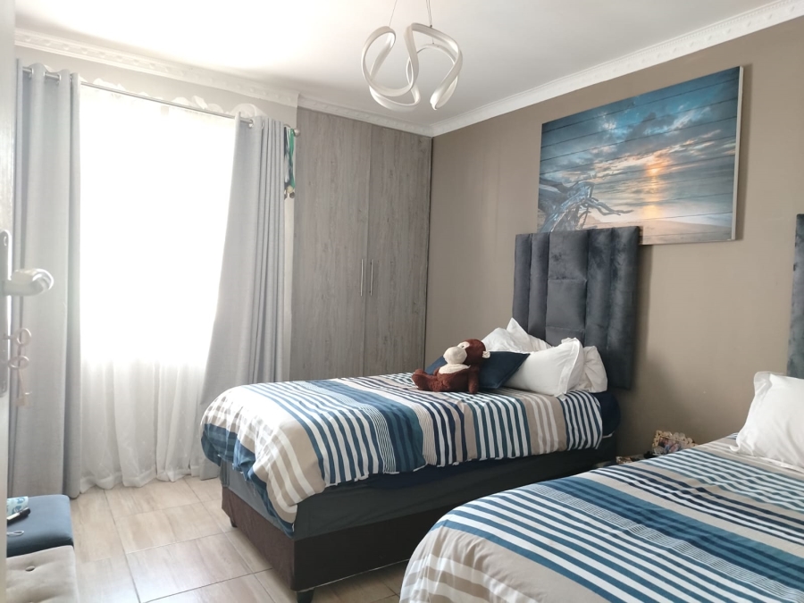 3 Bedroom Property for Sale in Meer En See KwaZulu-Natal