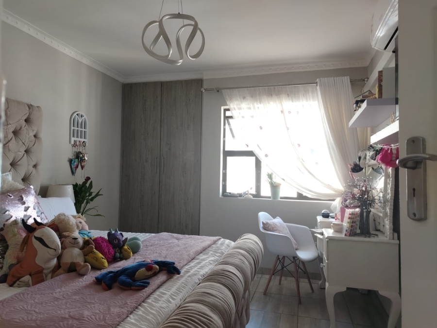 3 Bedroom Property for Sale in Meer En See KwaZulu-Natal