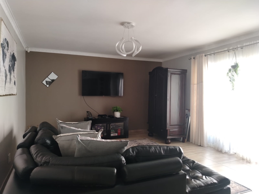 3 Bedroom Property for Sale in Meer En See KwaZulu-Natal