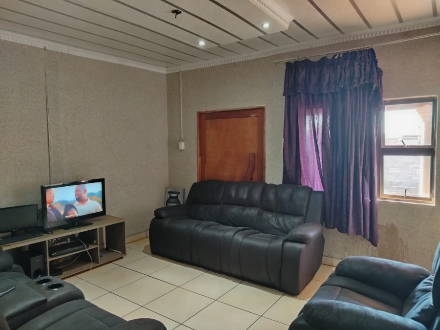 3 Bedroom Property for Sale in Ngwelezana KwaZulu-Natal