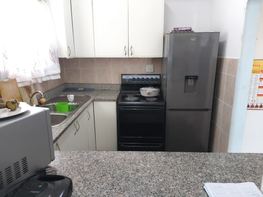 2 Bedroom Property for Sale in Glenwood KwaZulu-Natal