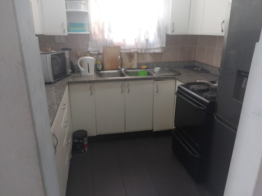 2 Bedroom Property for Sale in Glenwood KwaZulu-Natal