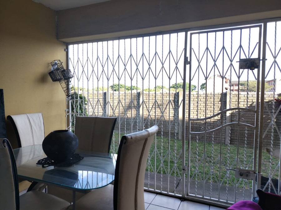 2 Bedroom Property for Sale in Arboretum KwaZulu-Natal