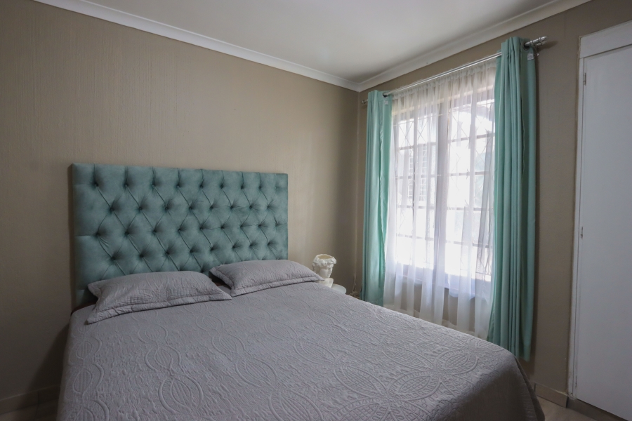 3 Bedroom Property for Sale in Dawncrest KwaZulu-Natal