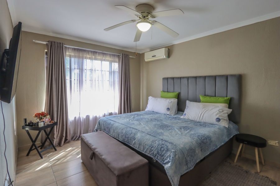 3 Bedroom Property for Sale in Dawncrest KwaZulu-Natal