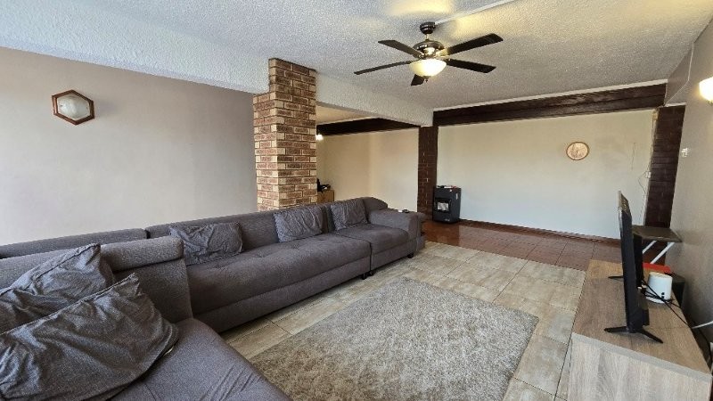 2 Bedroom Property for Sale in Pinetown KwaZulu-Natal