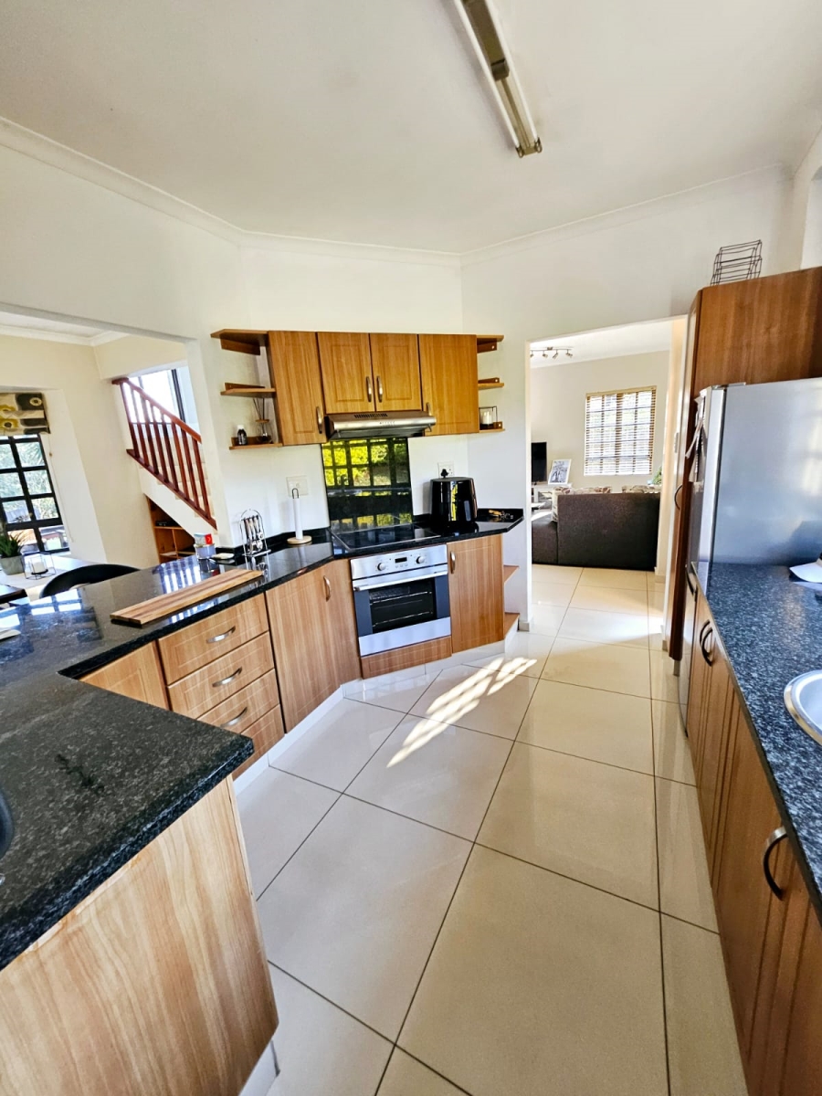 3 Bedroom Property for Sale in Clifton Hill Estate KwaZulu-Natal