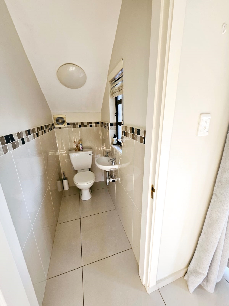 3 Bedroom Property for Sale in Clifton Hill Estate KwaZulu-Natal