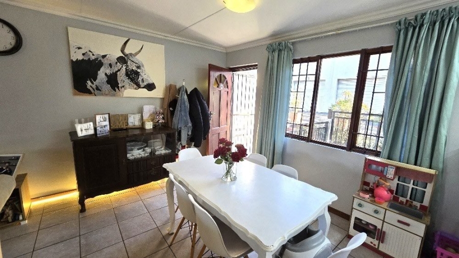 3 Bedroom Property for Sale in Cowies Hill KwaZulu-Natal