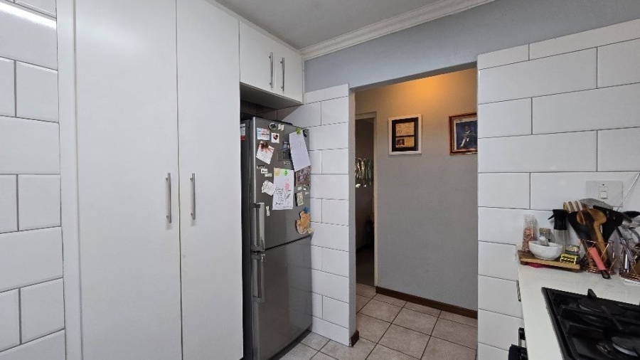 3 Bedroom Property for Sale in Cowies Hill KwaZulu-Natal