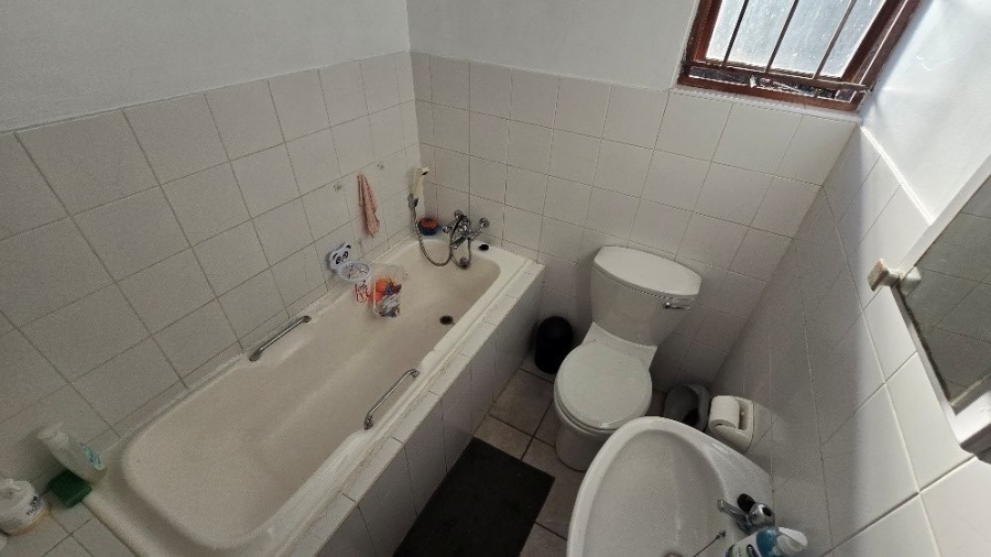 3 Bedroom Property for Sale in Cowies Hill KwaZulu-Natal