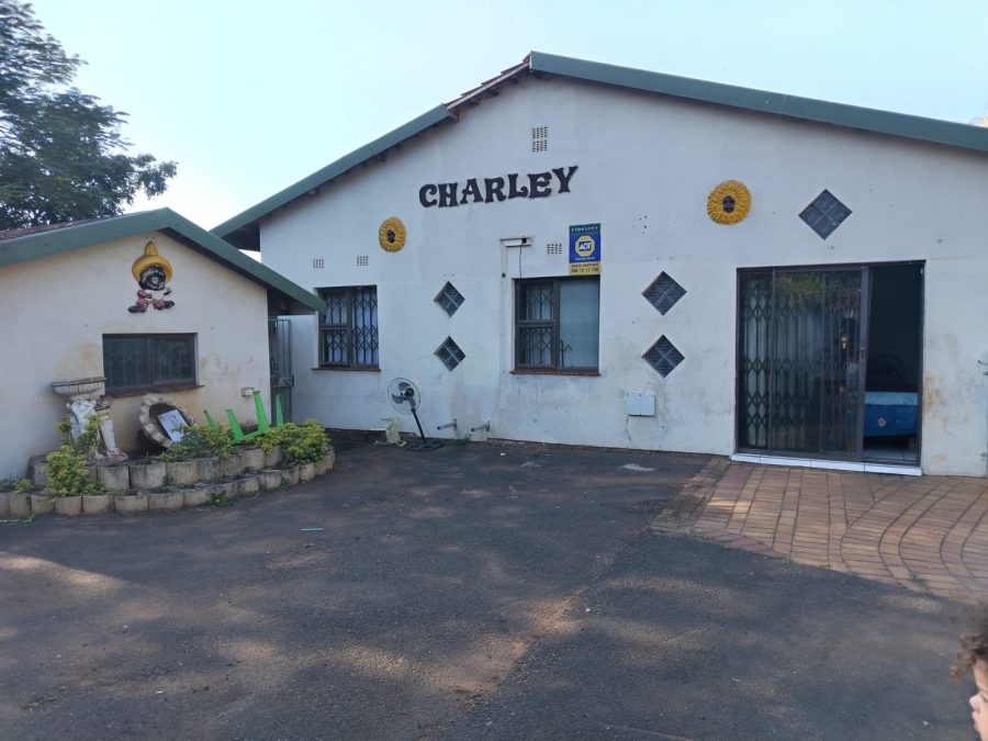 2 Bedroom Property for Sale in Empangeni Central KwaZulu-Natal