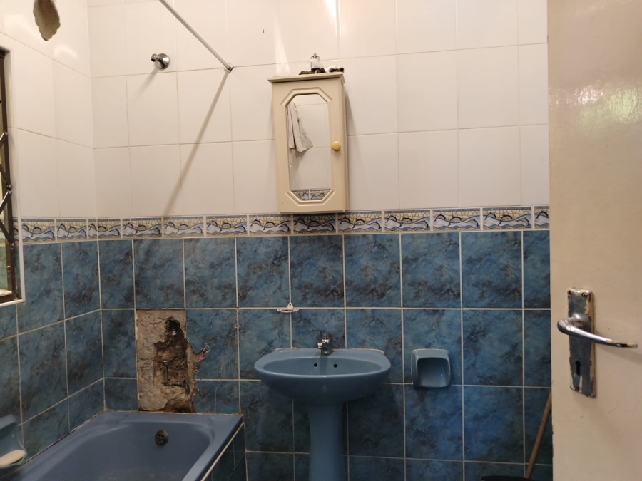 2 Bedroom Property for Sale in Empangeni Central KwaZulu-Natal