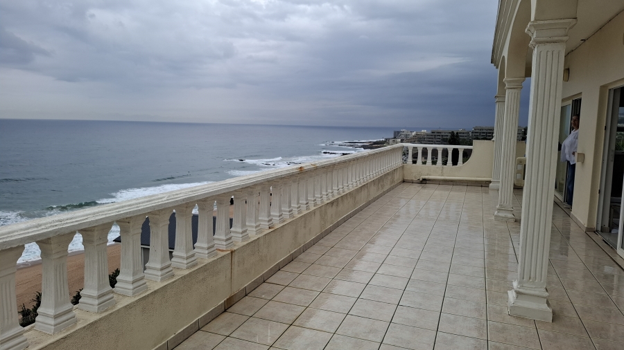9 Bedroom Property for Sale in Compensation Beach KwaZulu-Natal