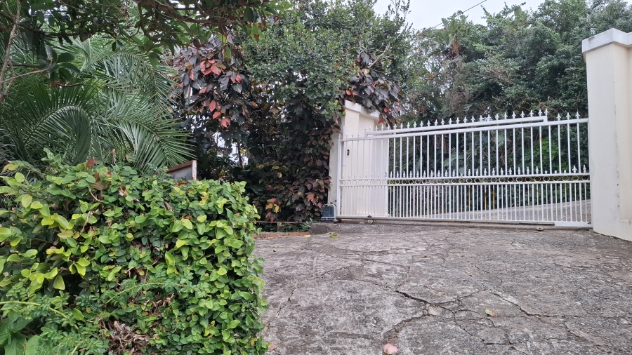 9 Bedroom Property for Sale in Compensation Beach KwaZulu-Natal