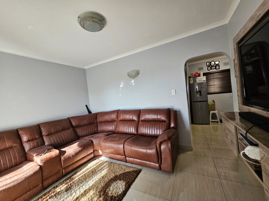 2 Bedroom Property for Sale in Isipingo Beach KwaZulu-Natal