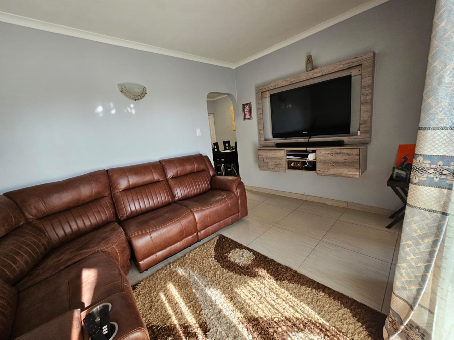 2 Bedroom Property for Sale in Isipingo Beach KwaZulu-Natal