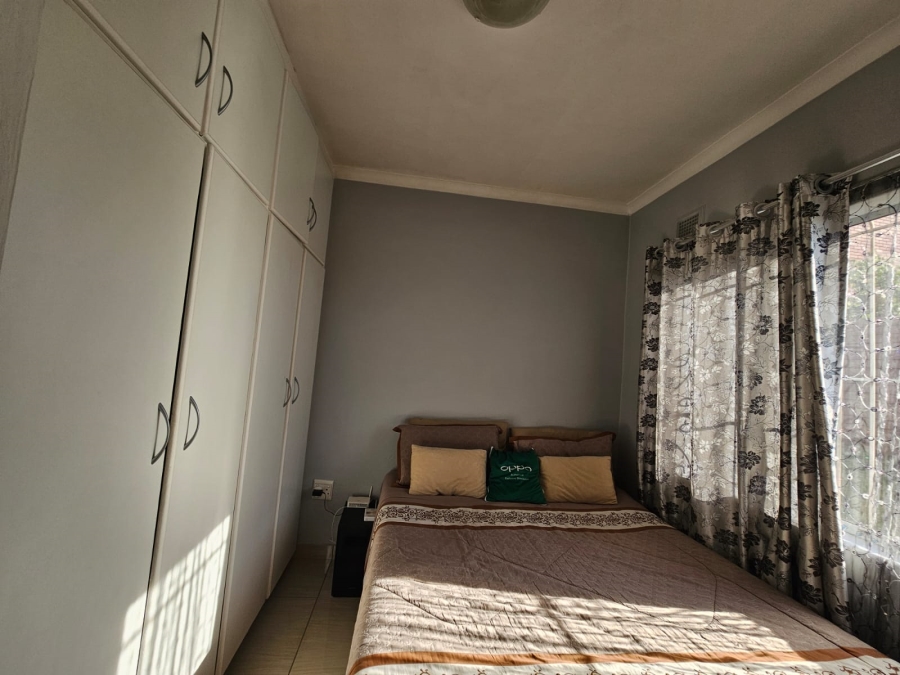 2 Bedroom Property for Sale in Isipingo Beach KwaZulu-Natal
