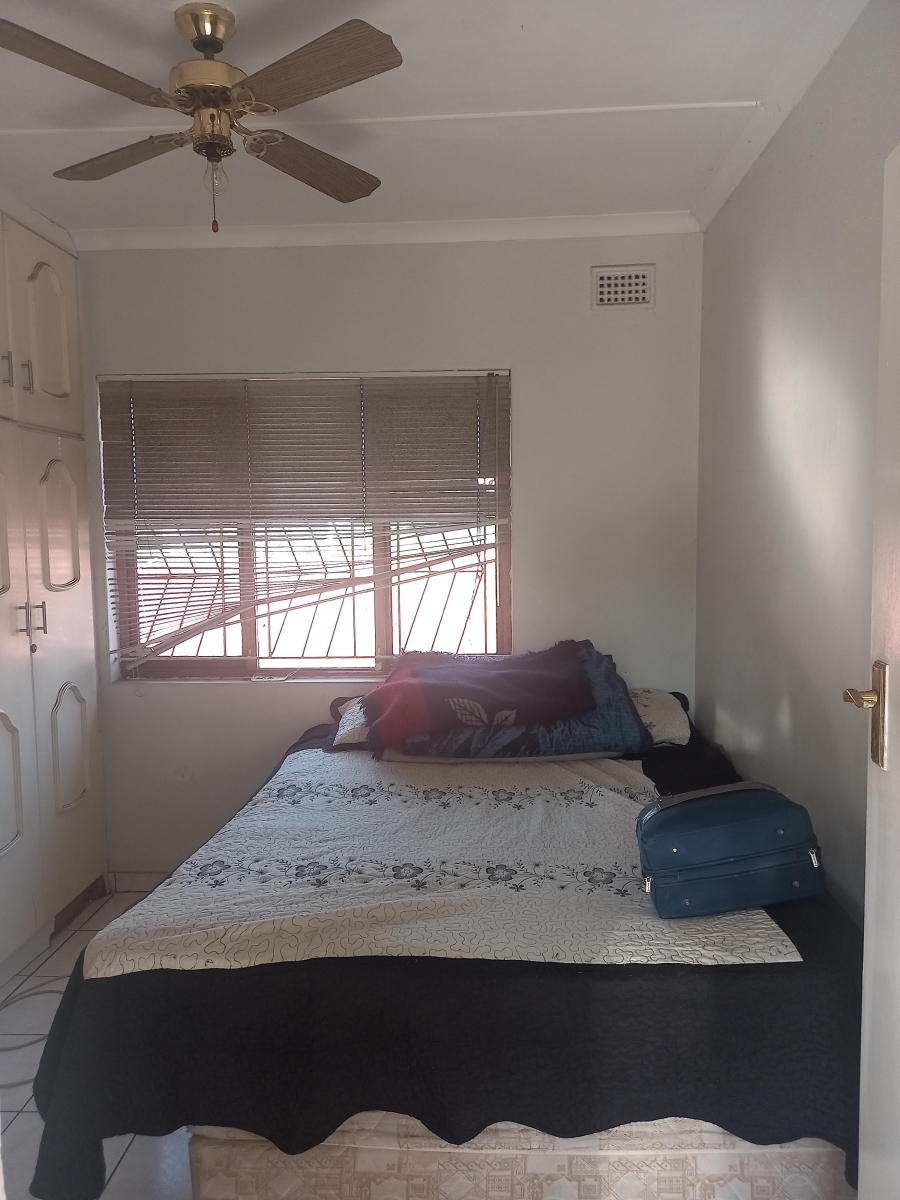To Let 3 Bedroom Property for Rent in Isipingo Hills KwaZulu-Natal