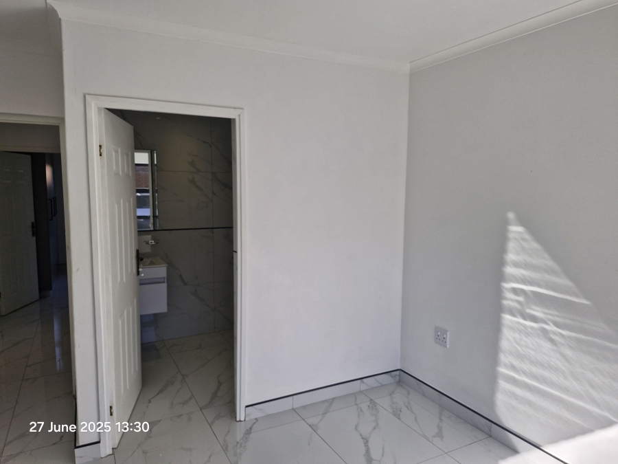 2 Bedroom Property for Sale in Malvern KwaZulu-Natal