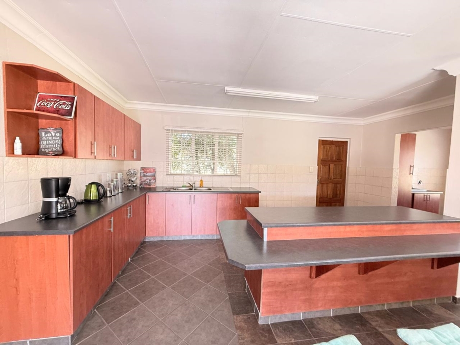 5 Bedroom Property for Sale in Dundee Rural KwaZulu-Natal