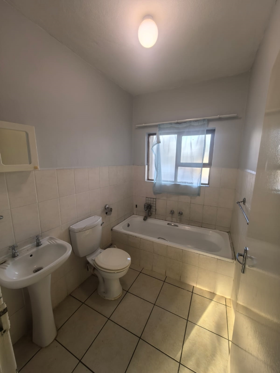 To Let 2 Bedroom Property for Rent in Richem KwaZulu-Natal