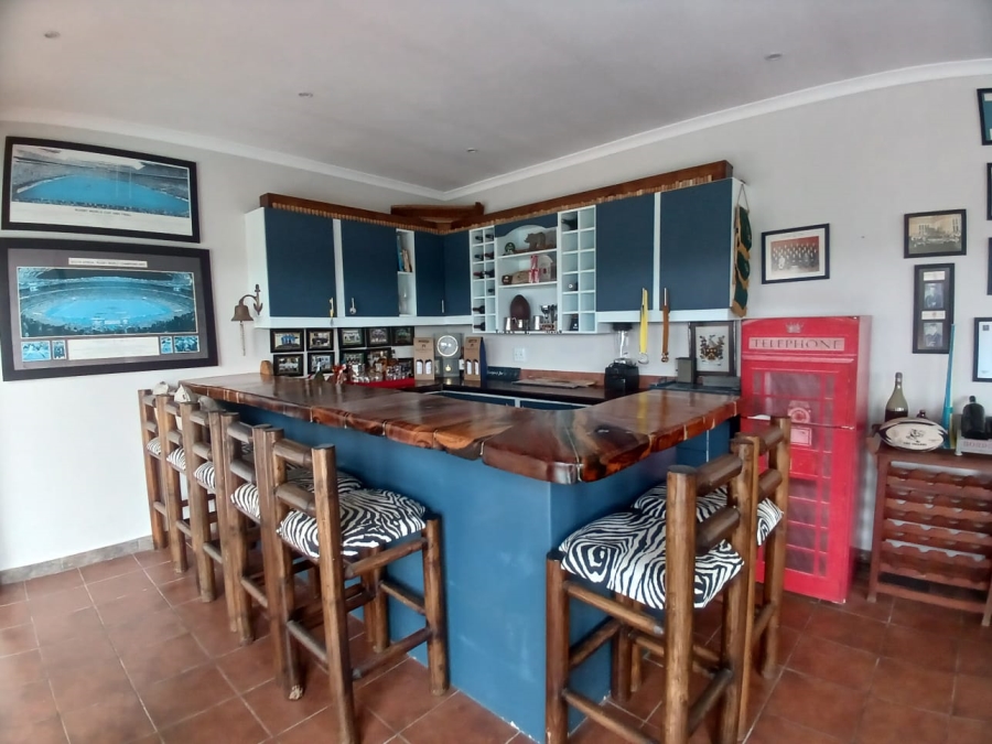 5 Bedroom Property for Sale in Gillitts KwaZulu-Natal