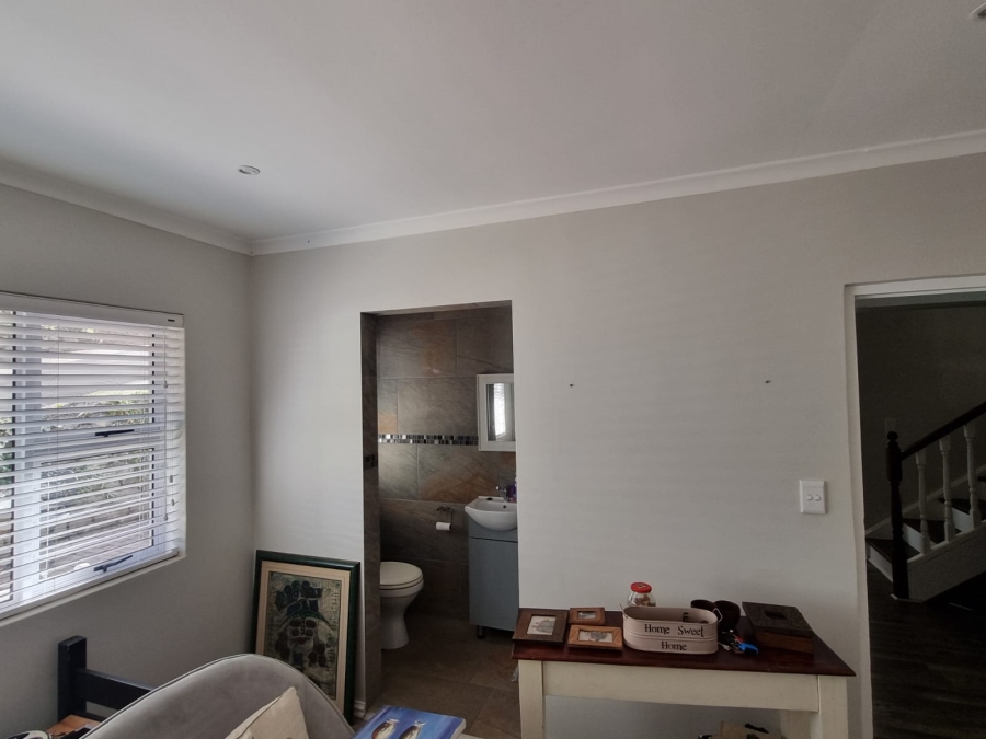 5 Bedroom Property for Sale in Gillitts KwaZulu-Natal