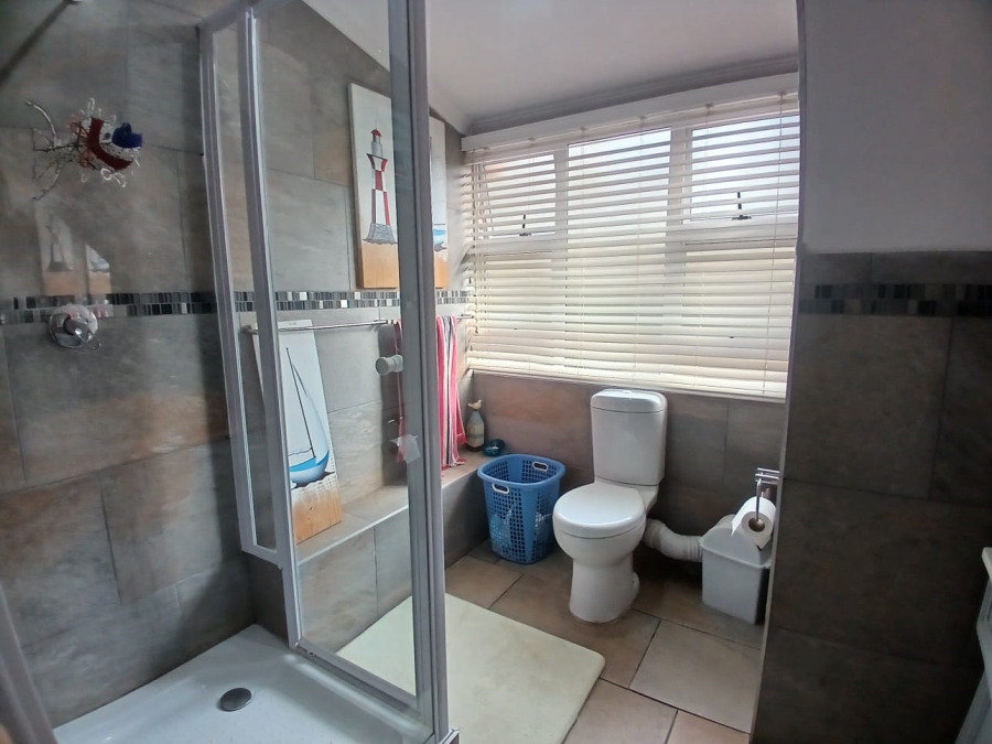 5 Bedroom Property for Sale in Gillitts KwaZulu-Natal
