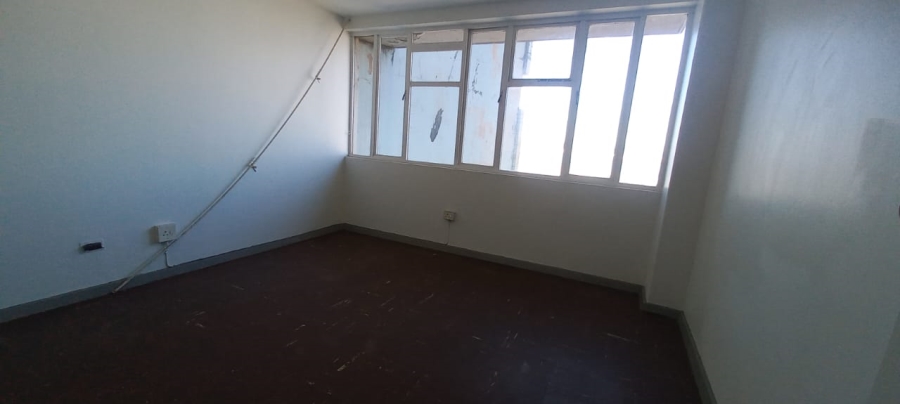 1 Bedroom Property for Sale in Esplanade KwaZulu-Natal