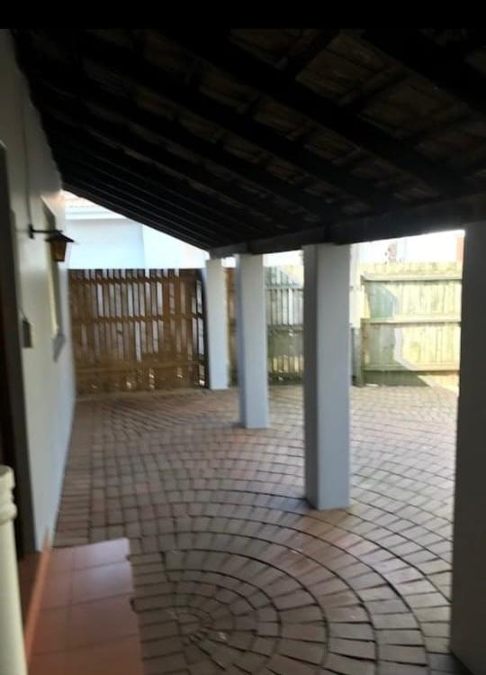 To Let 1 Bedroom Property for Rent in Hillcrest Central KwaZulu-Natal