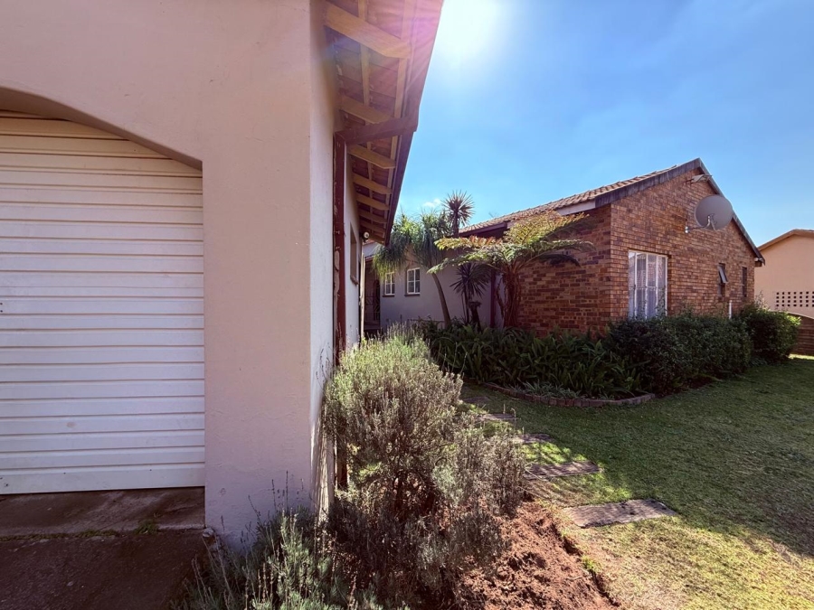 4 Bedroom Property for Sale in Pioneer Park KwaZulu-Natal
