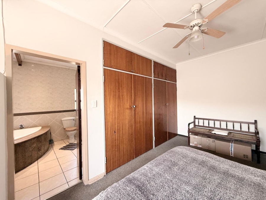 4 Bedroom Property for Sale in Pioneer Park KwaZulu-Natal