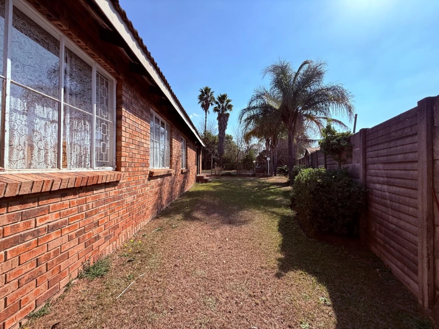 4 Bedroom Property for Sale in Pioneer Park KwaZulu-Natal