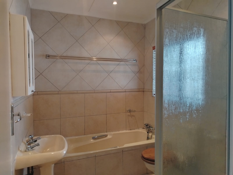3 Bedroom Property for Sale in Meer En See KwaZulu-Natal