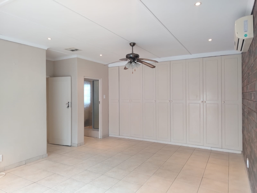 3 Bedroom Property for Sale in Meer En See KwaZulu-Natal