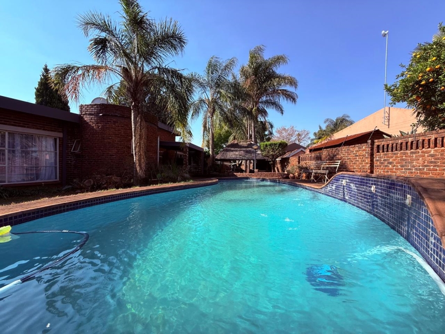 4 Bedroom Property for Sale in Pioneer Park KwaZulu-Natal