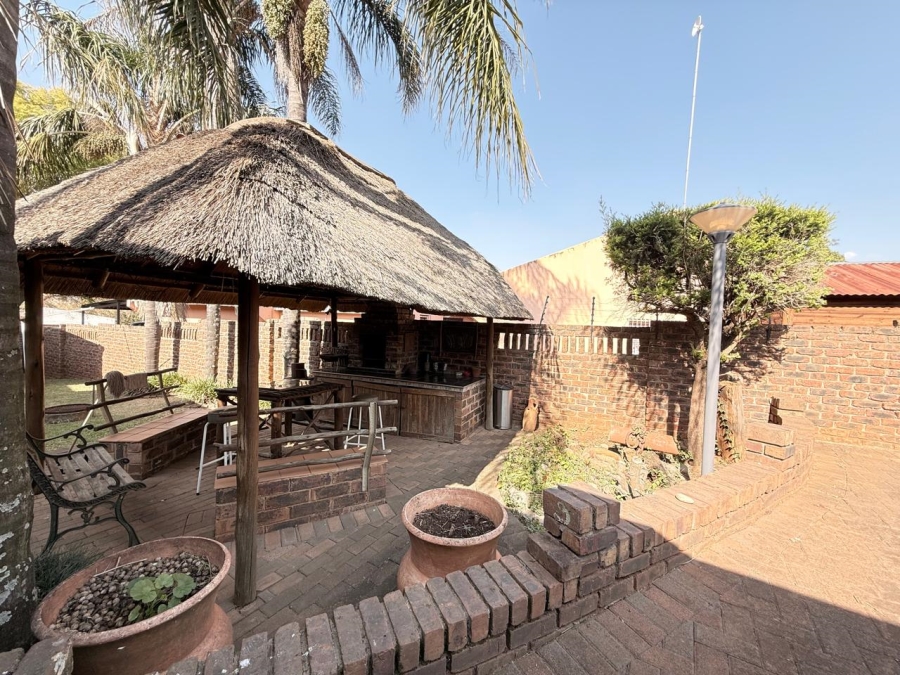 4 Bedroom Property for Sale in Pioneer Park KwaZulu-Natal