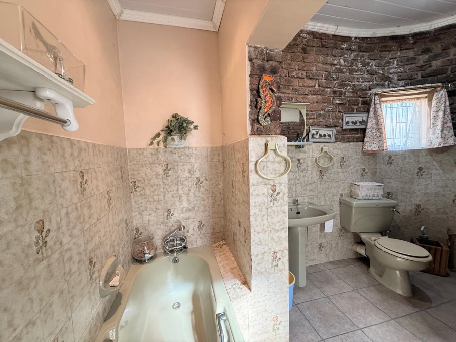 4 Bedroom Property for Sale in Pioneer Park KwaZulu-Natal